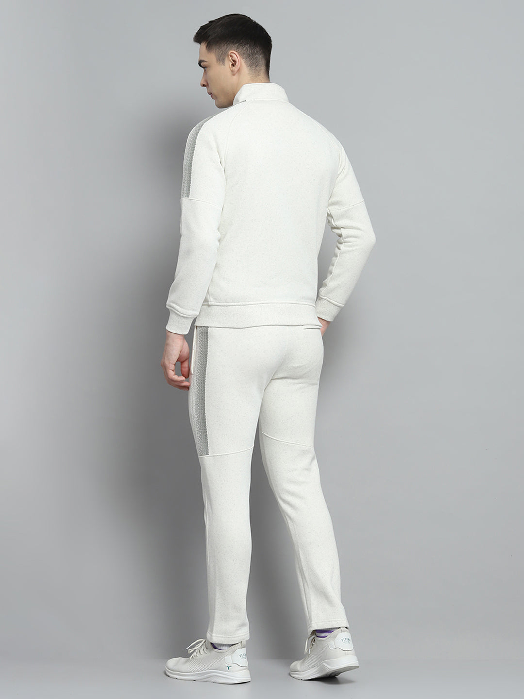 Men Olive & White Printed Mock Neck Full Sleeve Winter Tracksuit