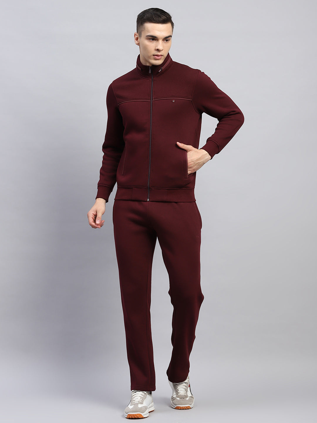 Men Maroon Solid Mock Neck Full Sleeve Winter Tracksuit