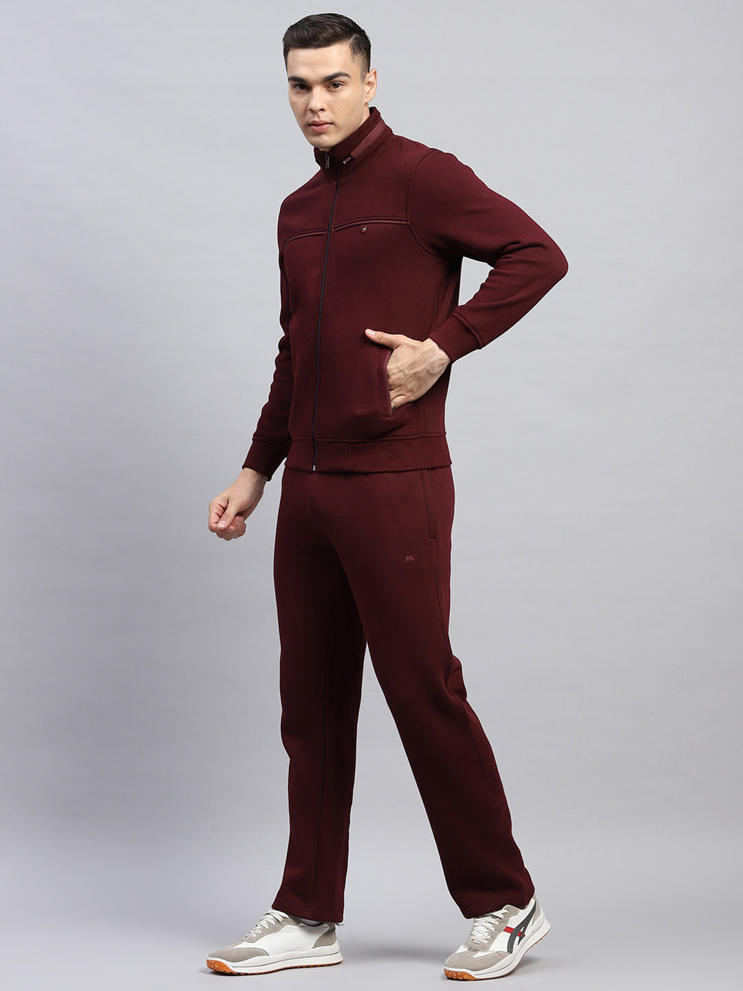 Men Maroon Solid Mock Neck Full Sleeve Winter Tracksuit