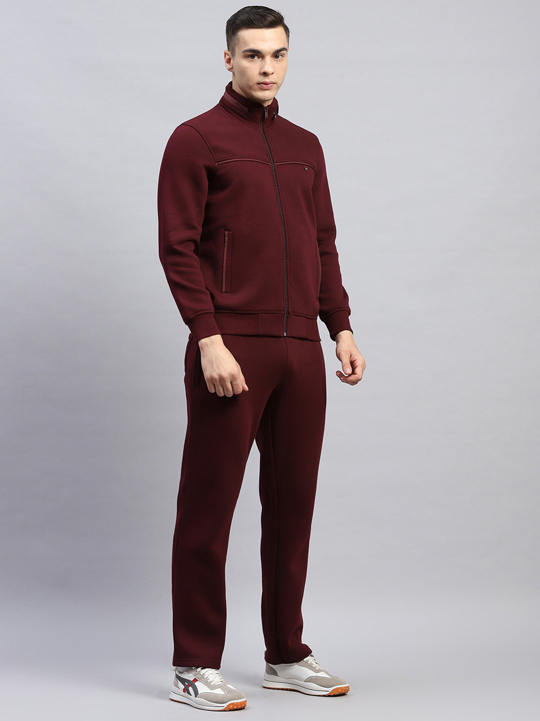 Men Maroon Solid Mock Neck Full Sleeve Winter Tracksuit