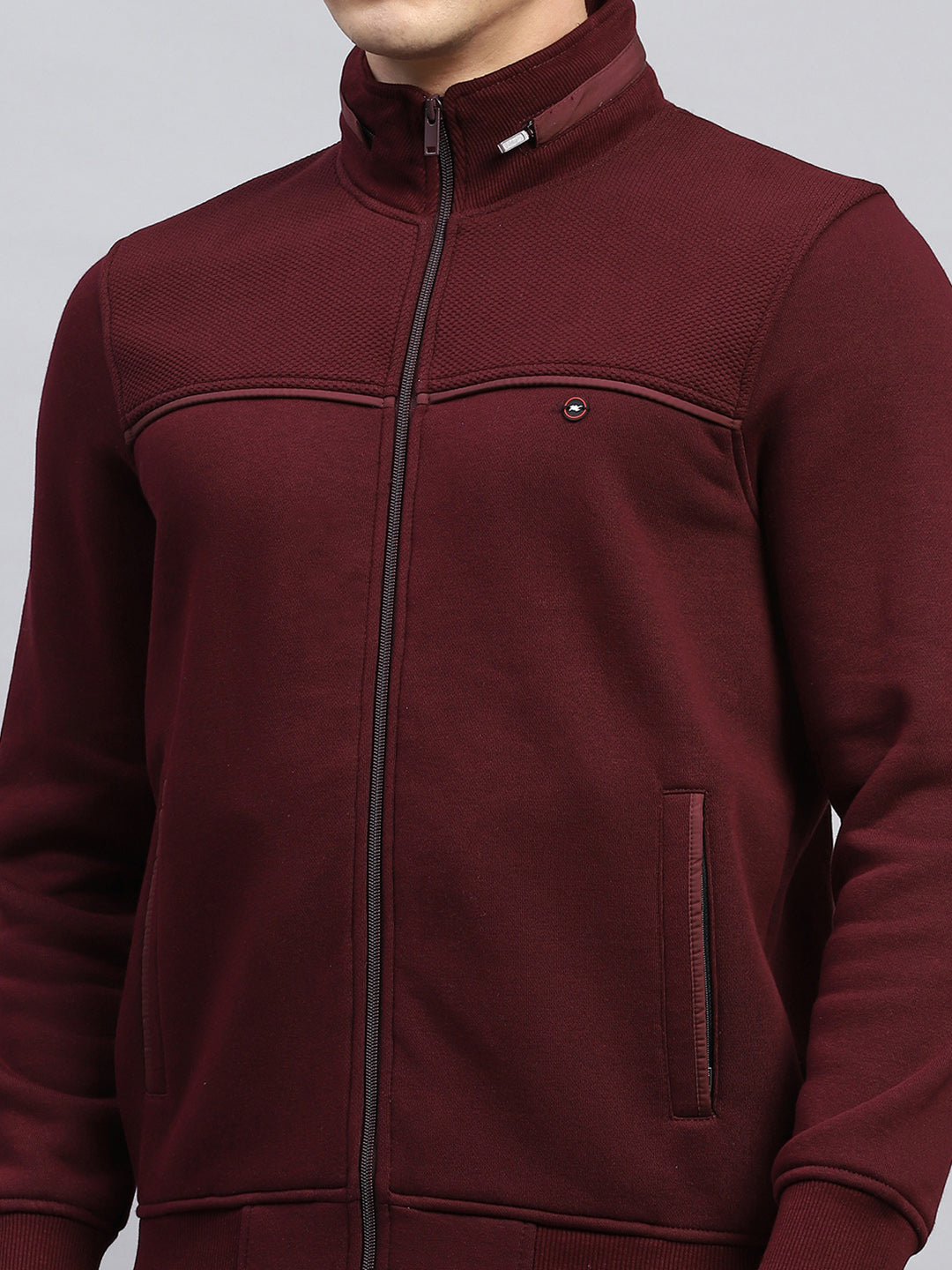 Men Maroon Solid Mock Neck Full Sleeve Winter Tracksuit