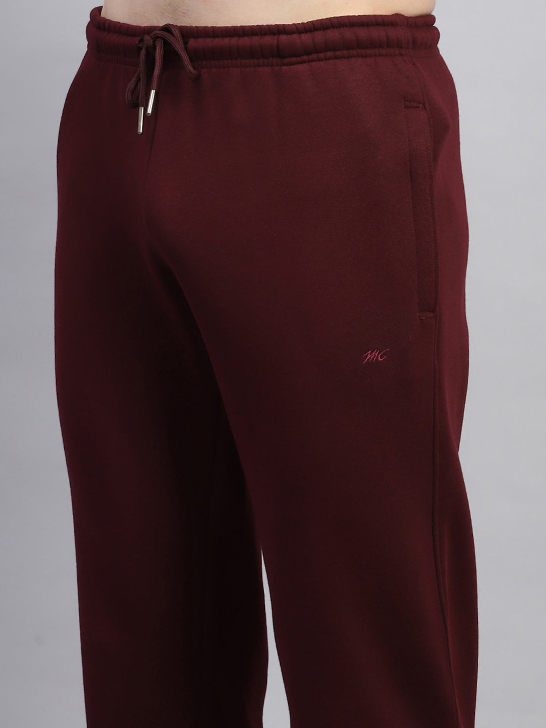 Men Maroon Solid Mock Neck Full Sleeve Winter Tracksuit