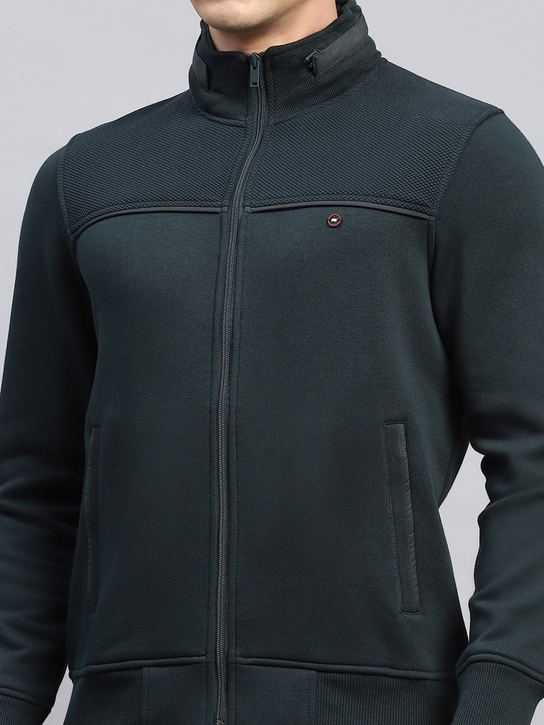 Men Green Solid Mock Neck Full Sleeve Winter Tracksuit