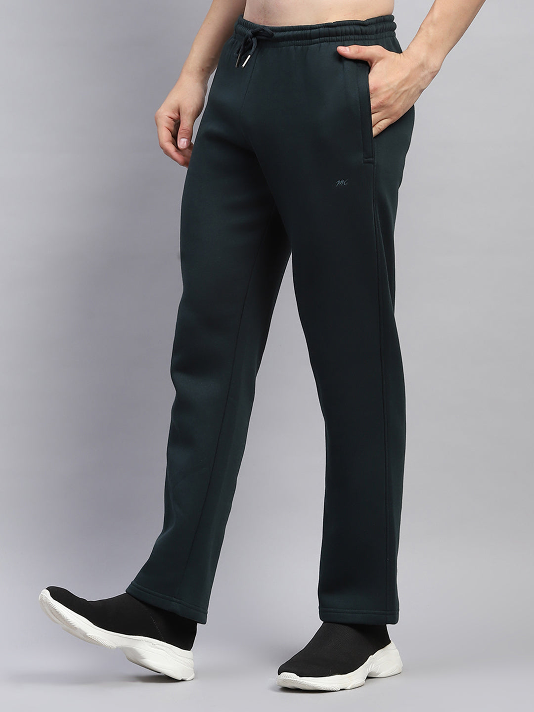 Men Green Solid Mock Neck Full Sleeve Winter Tracksuit