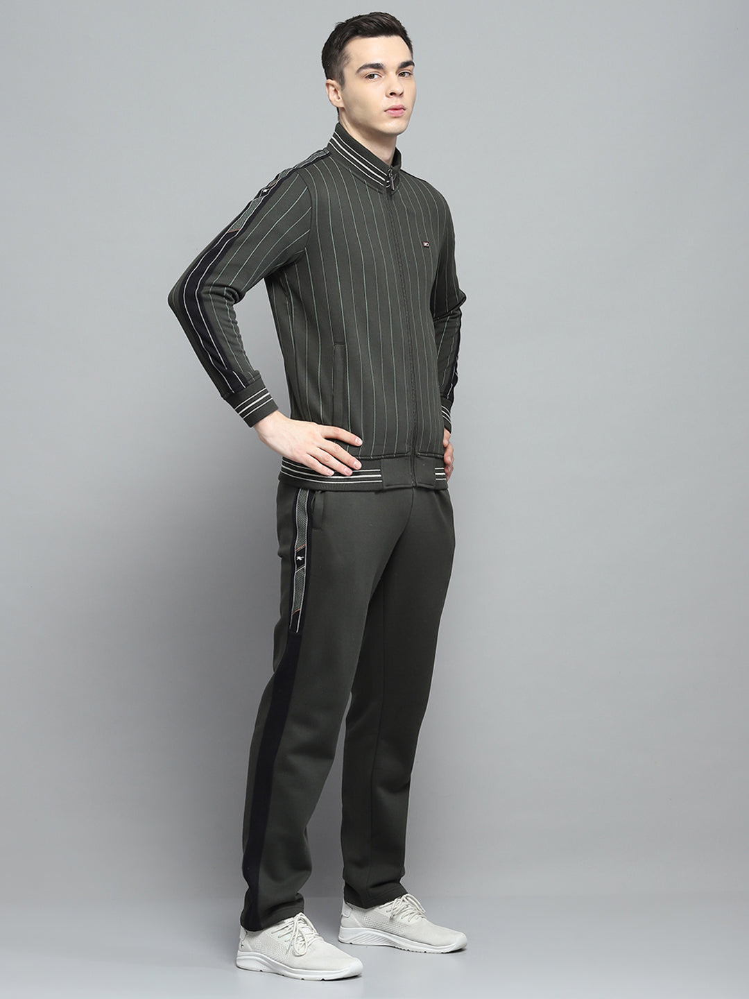 Men Olive Printed Mock Neck Full Sleeve Winter Tracksuit