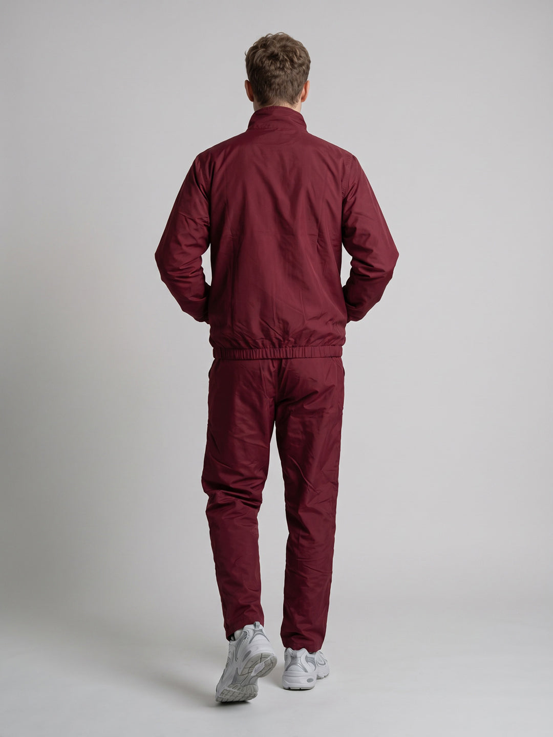 Men Maroon Solid Stand Collar Full Sleeve Winter Tracksuit