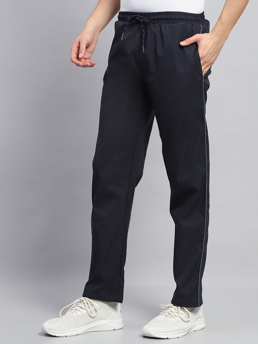 Men Navy Blue Solid Hooded Full Sleeve Winter Tracksuit