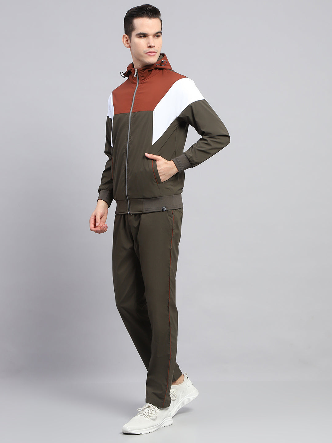 Men Olive Solid Hooded Full Sleeve Winter Tracksuit