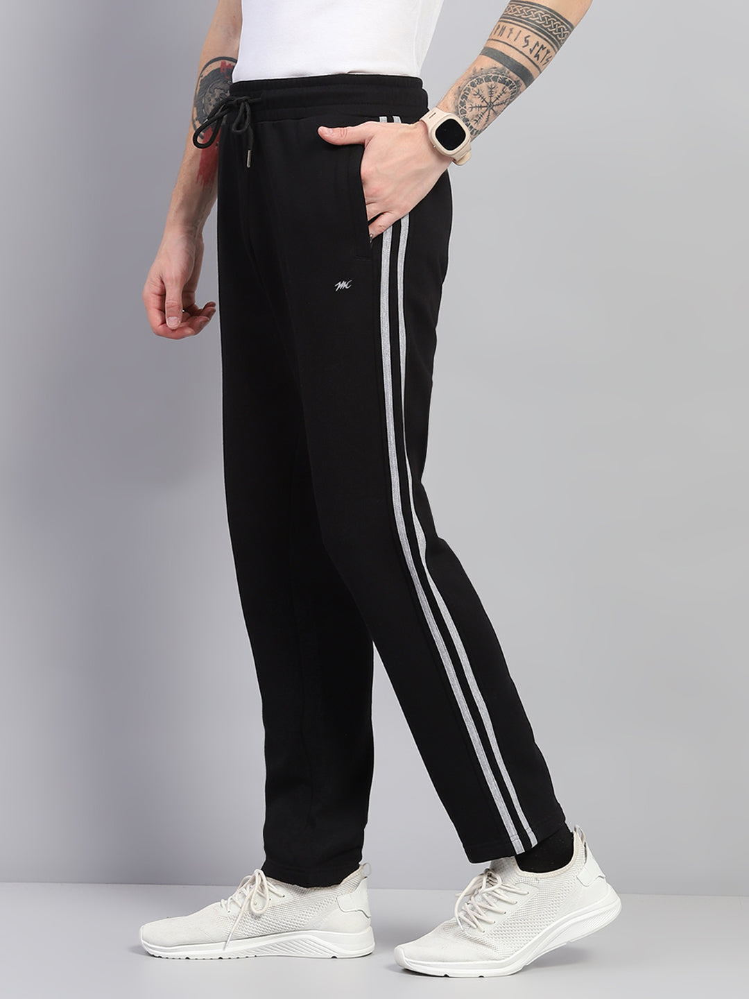 Men Black Solid Mock Neck Full Sleeve Winter Tracksuit