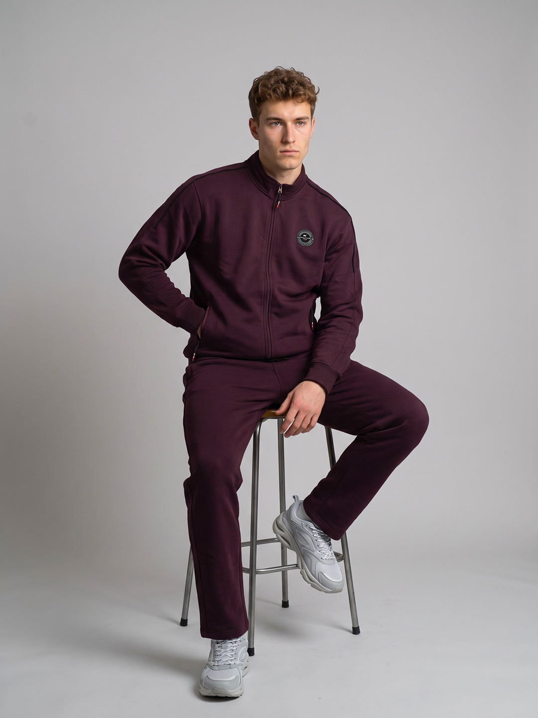 Men Maroon Solid Mandarin Collar Full Sleeve Winter Tracksuit