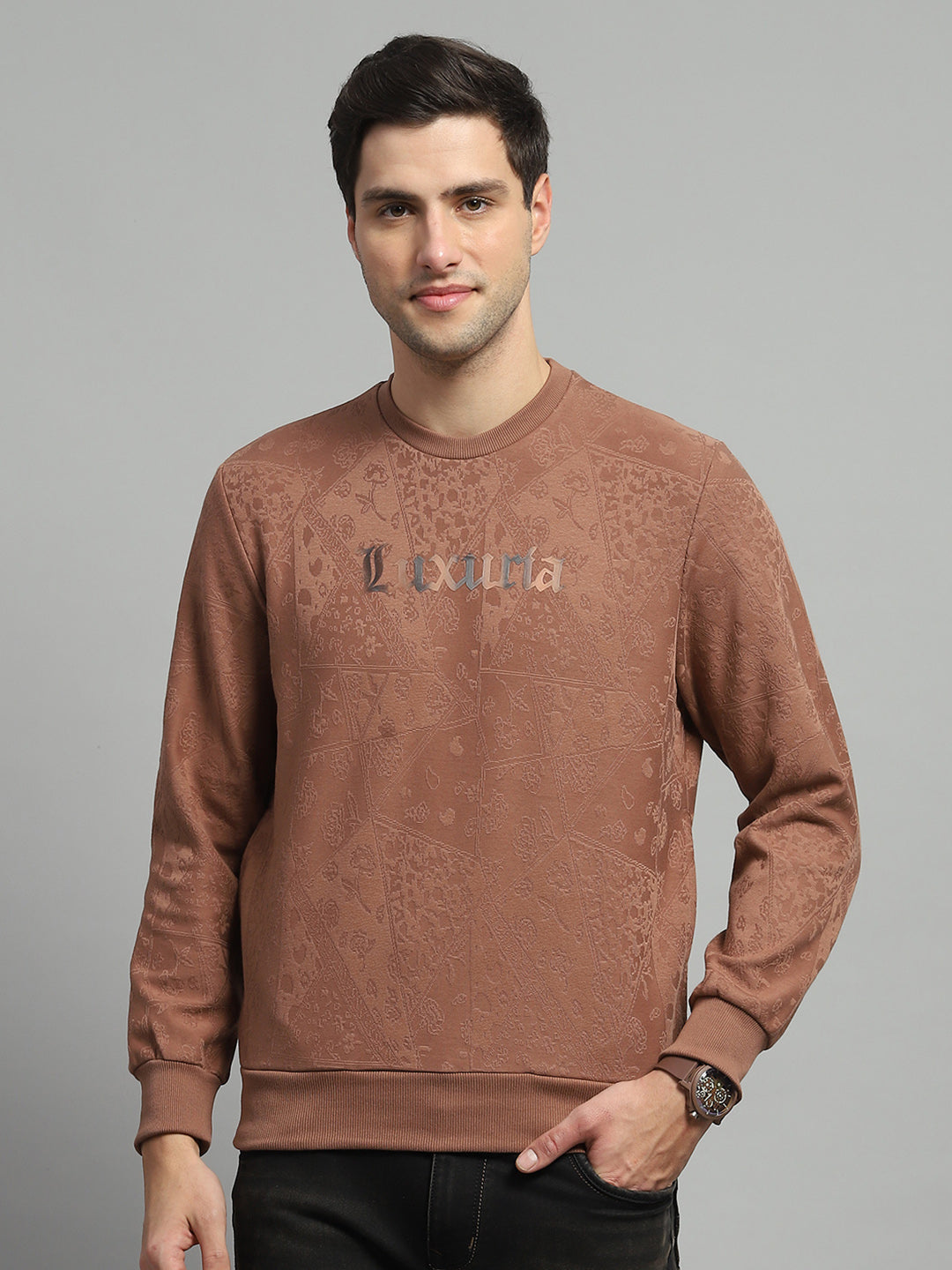 Men's Brown Graphic Print Round Neck Pullover Sweatshirt