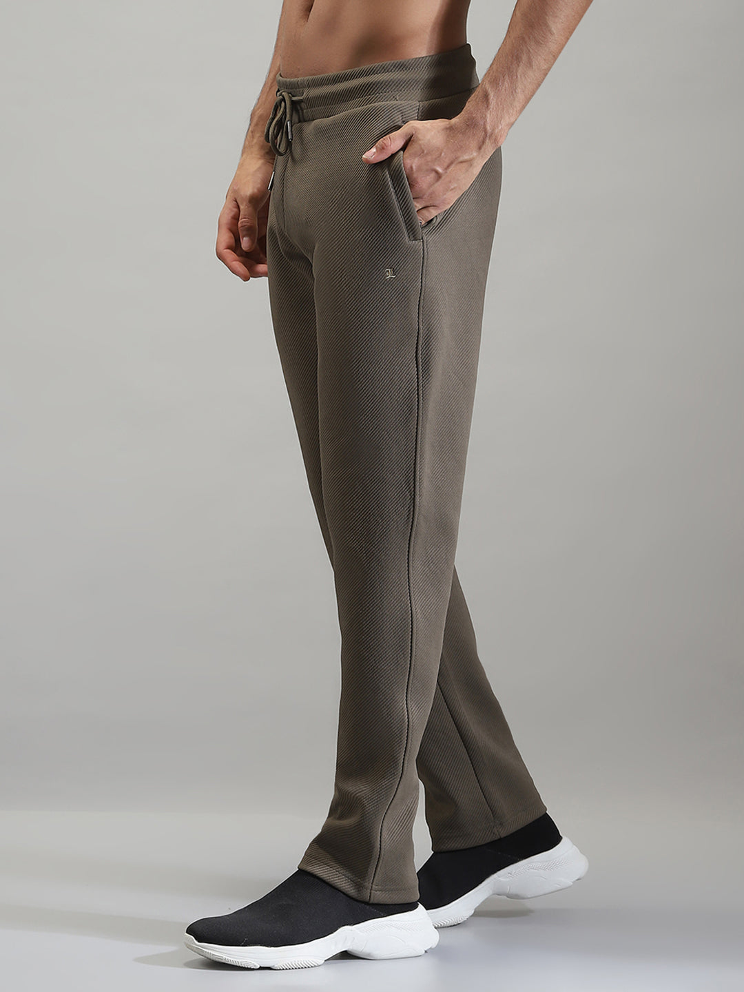 Men Olive Solid Mock Neck Full Sleeve Winter Tracksuit