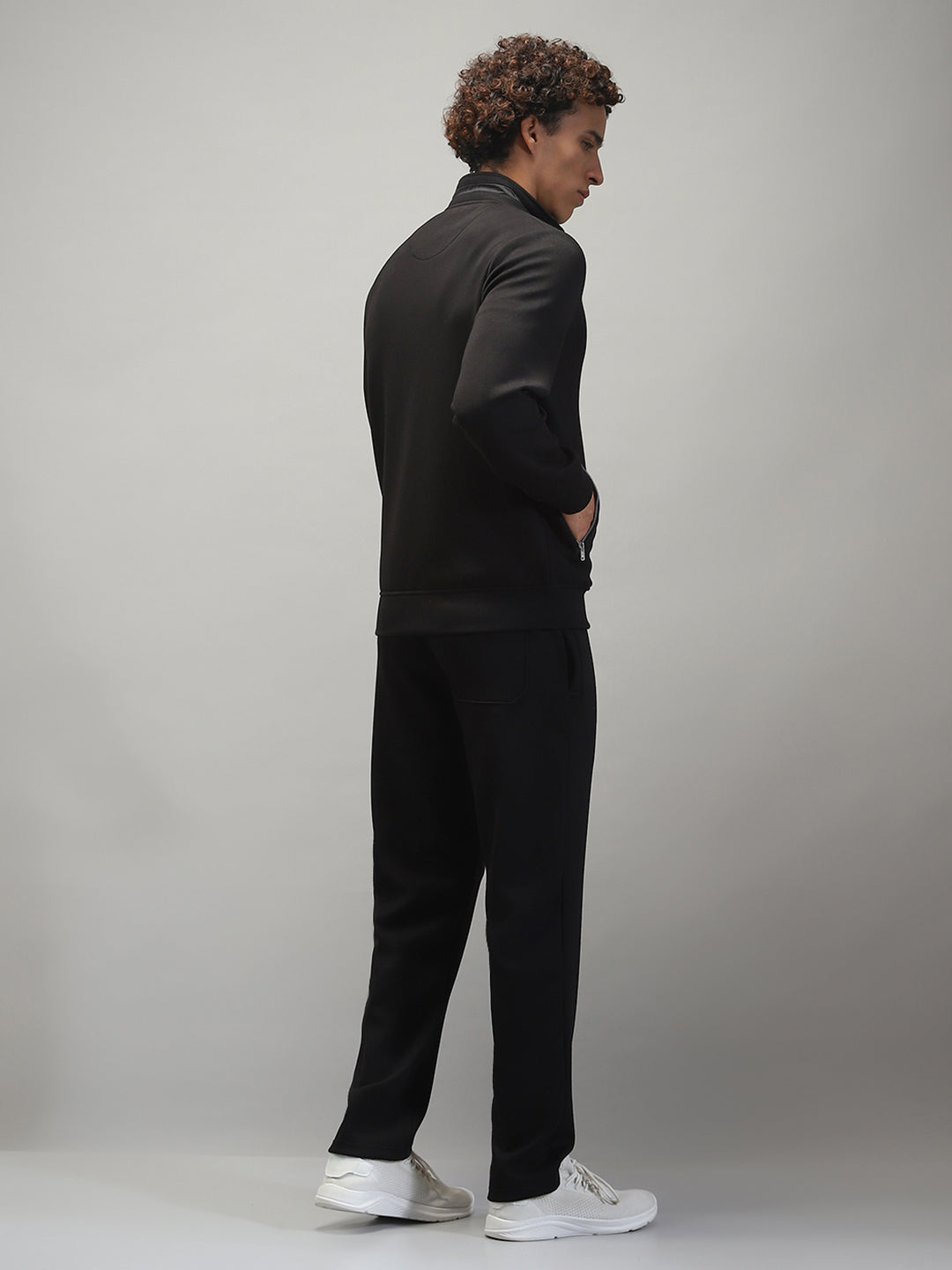 Men Black Solid Mock Neck Full Sleeve Winter Tracksuit