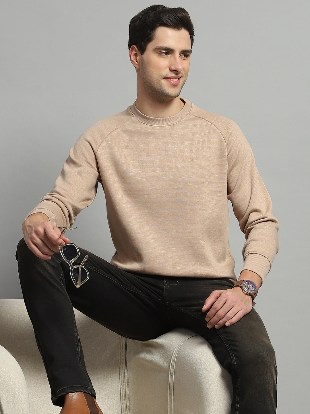 Men Camel Brown Solid Round Neck Full Sleeve Sweatshirt