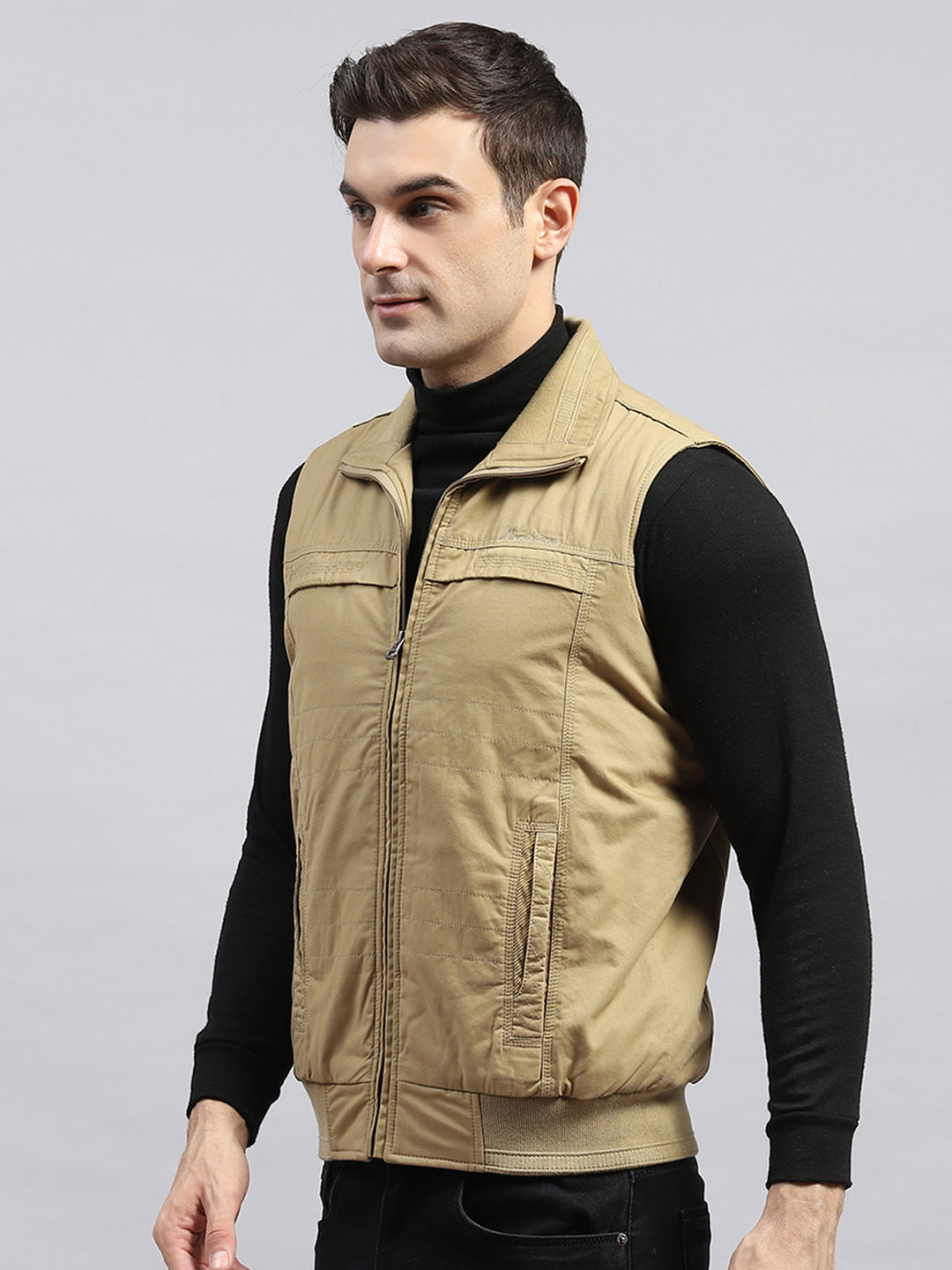 Men Khaki Solid Collar Sleeveless Jacket