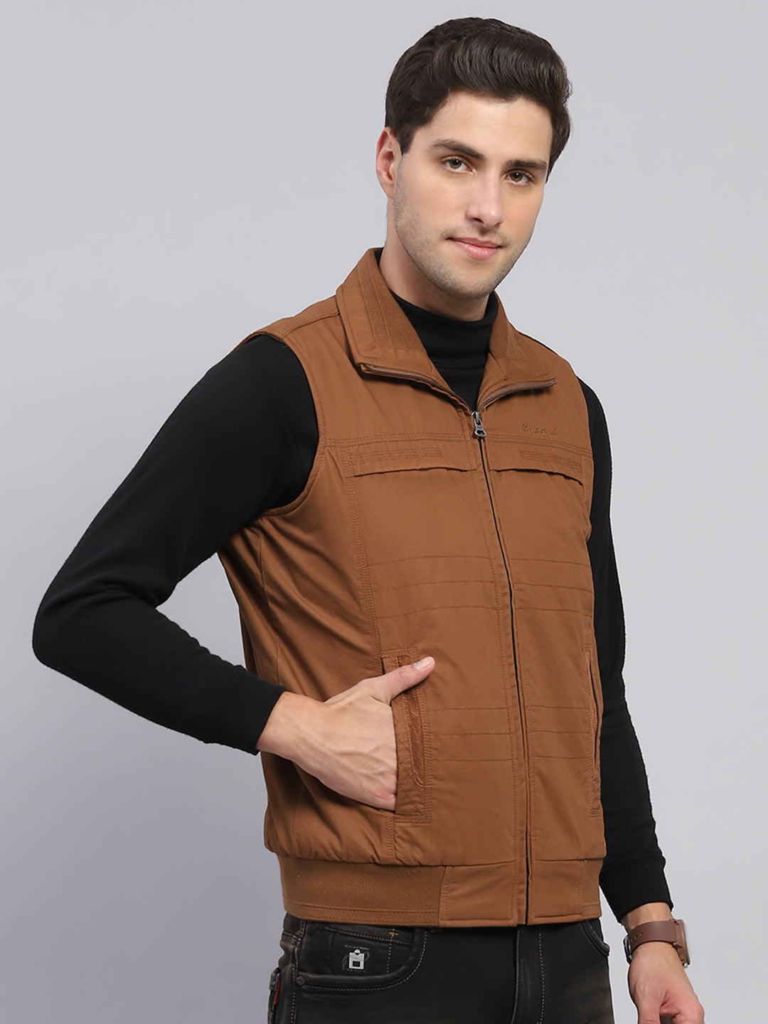 Men Brown Solid Collar Sleeveless Jacket