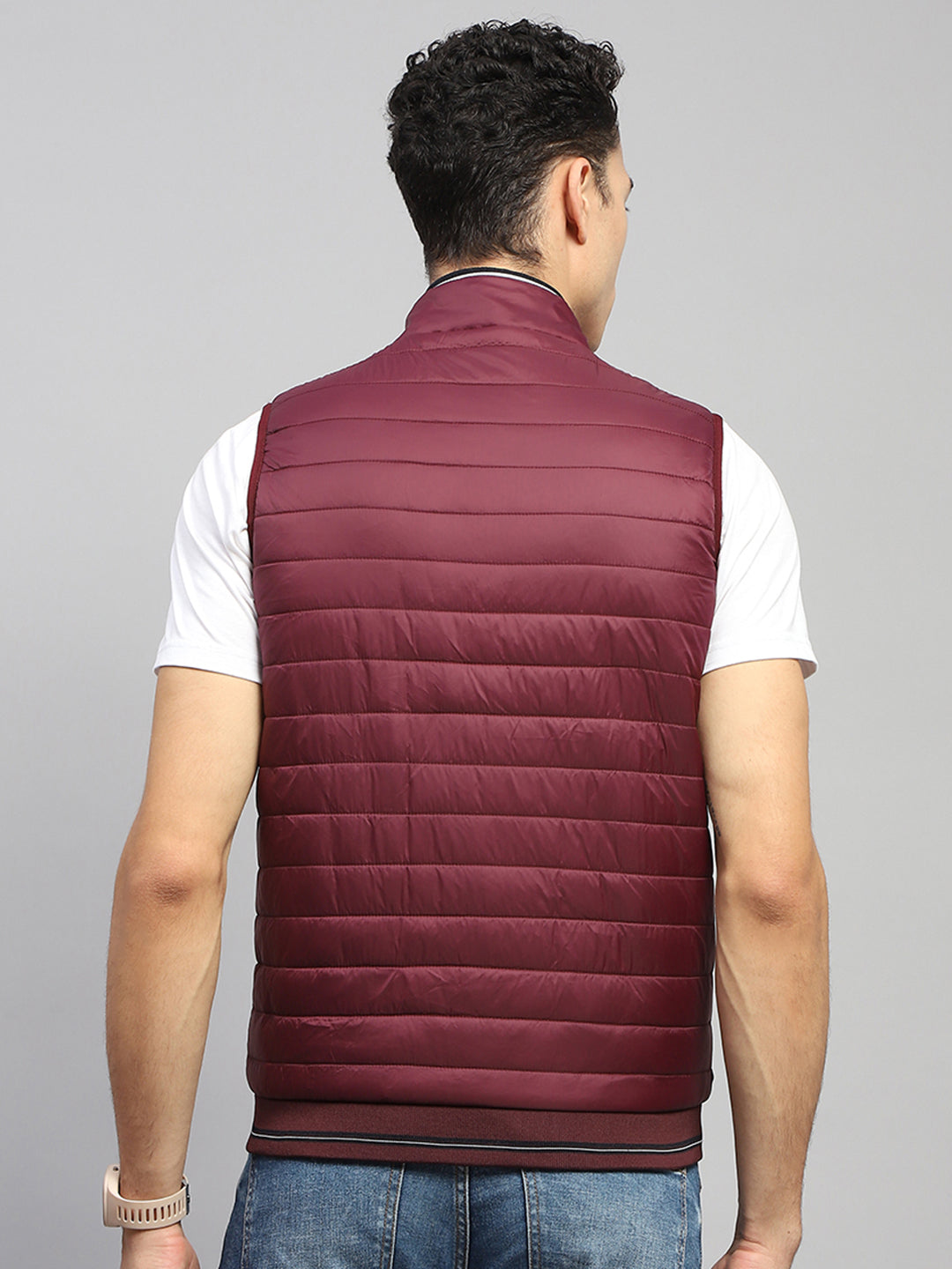 Men Maroon Solid Mock Neck Sleeveless Jacket