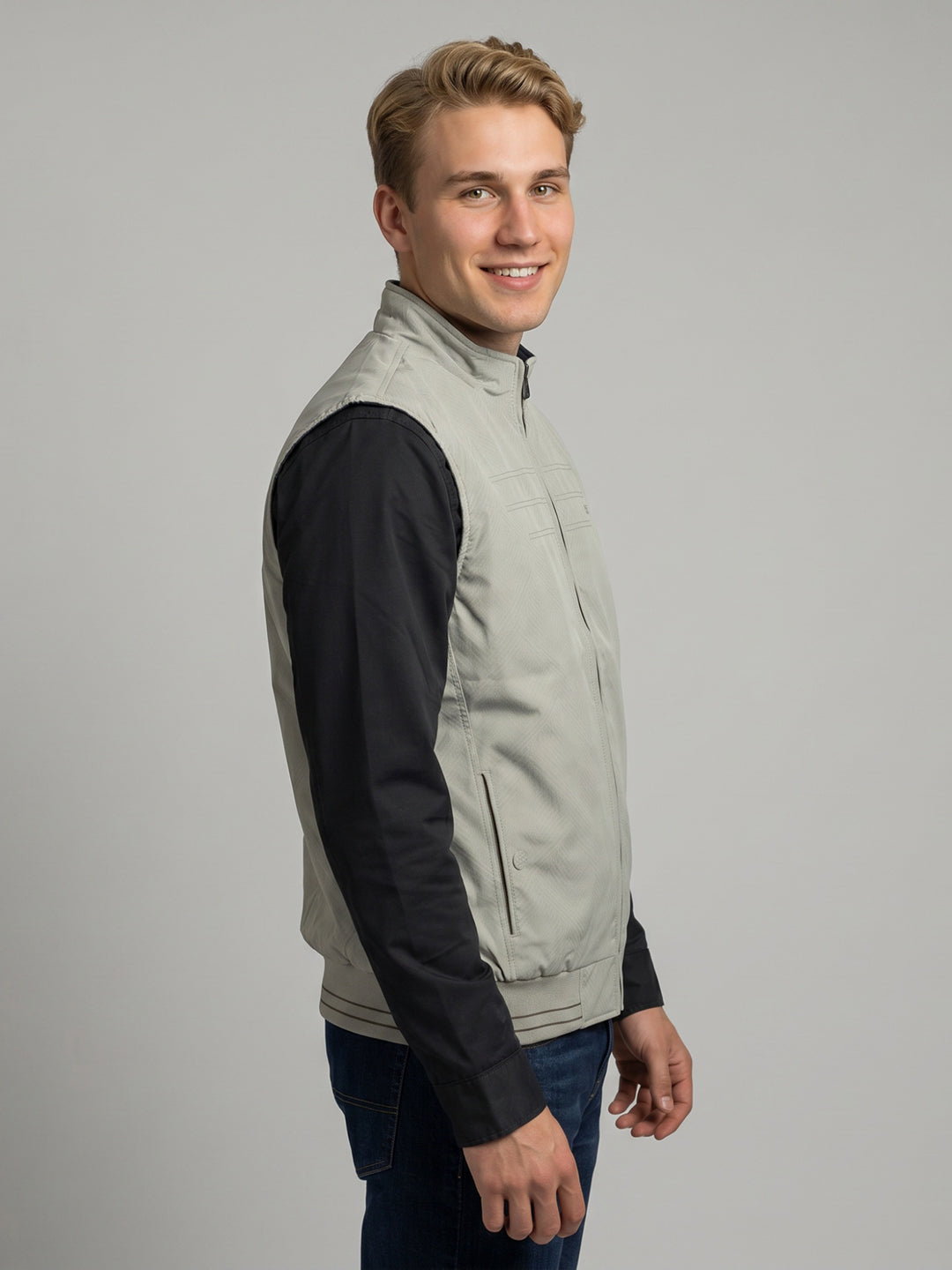 Men Grey Solid Turtle Neck Sleeveless Bomber Jacket