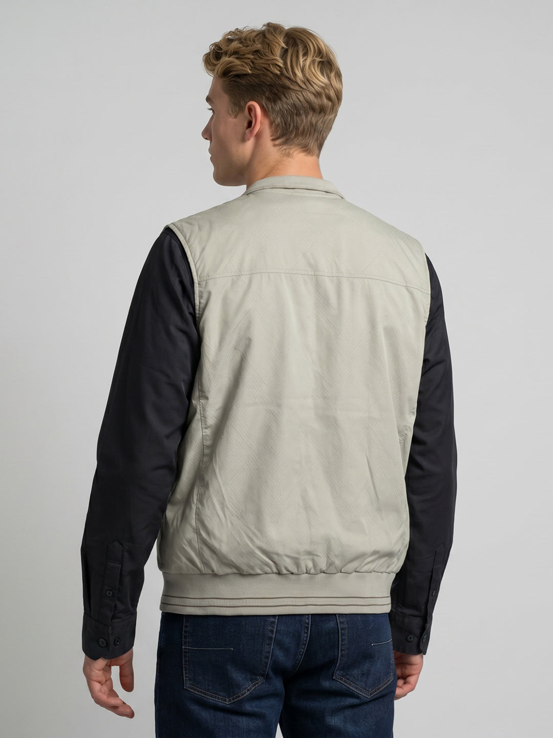 Men Grey Solid Turtle Neck Sleeveless Bomber Jacket