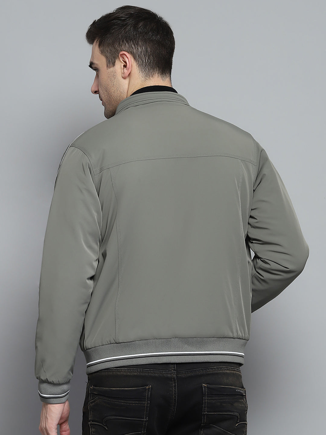 Men Green Solid Mock Neck Full Sleeve Jacket