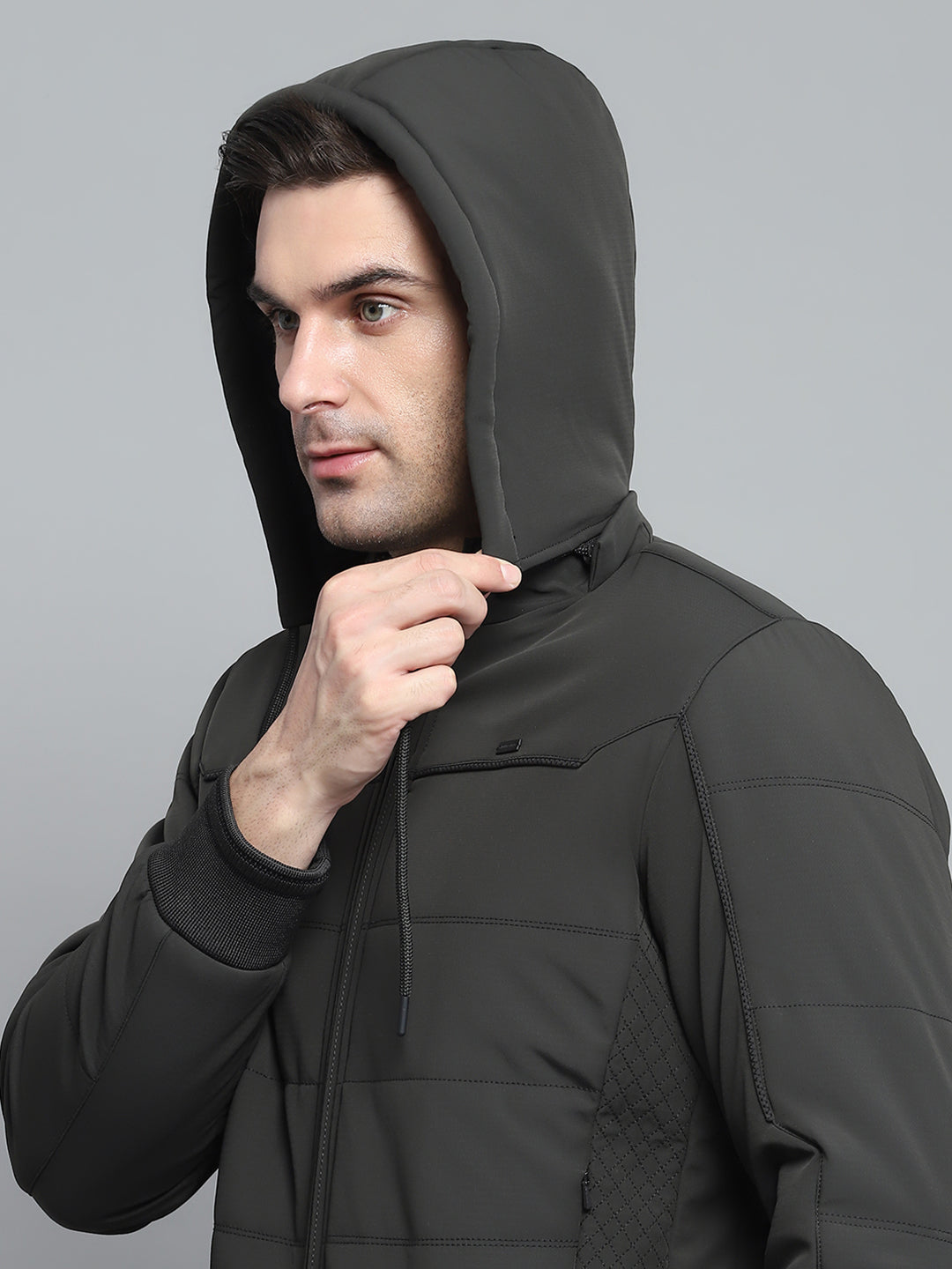 Men Olive Solid Hooded Full Sleeve Jacket