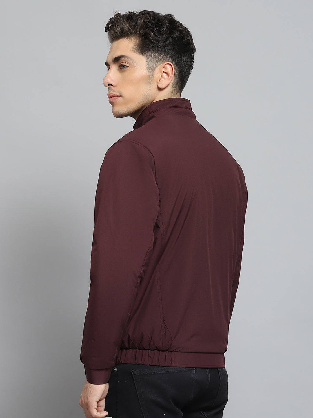 Men Maroon Solid Mock Neck Full Sleeve Jacket