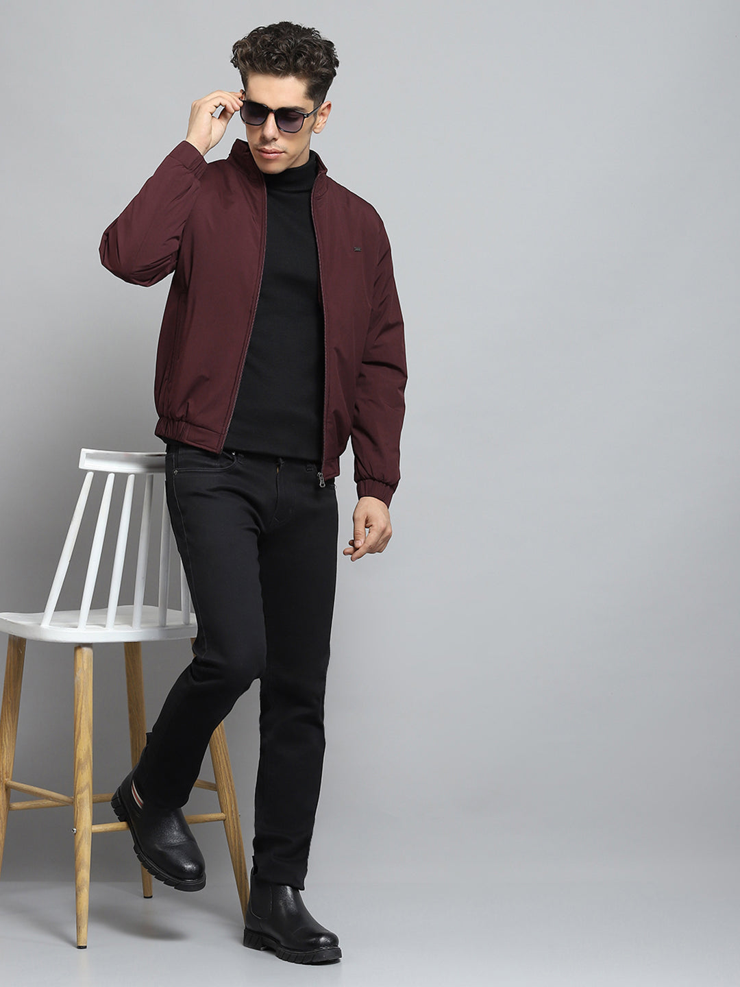 Men Maroon Solid Mock Neck Full Sleeve Jacket