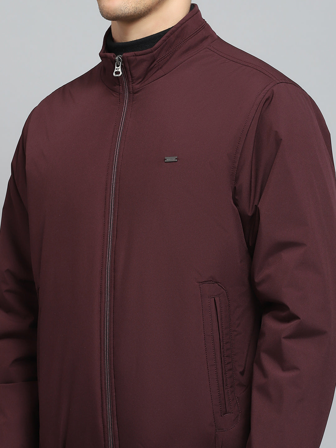 Men Maroon Solid Mock Neck Full Sleeve Jacket