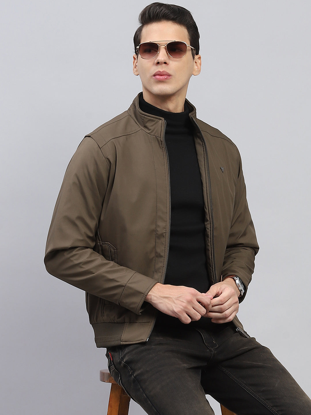 Men Olive Solid Mock Neck Full Sleeve Jacket