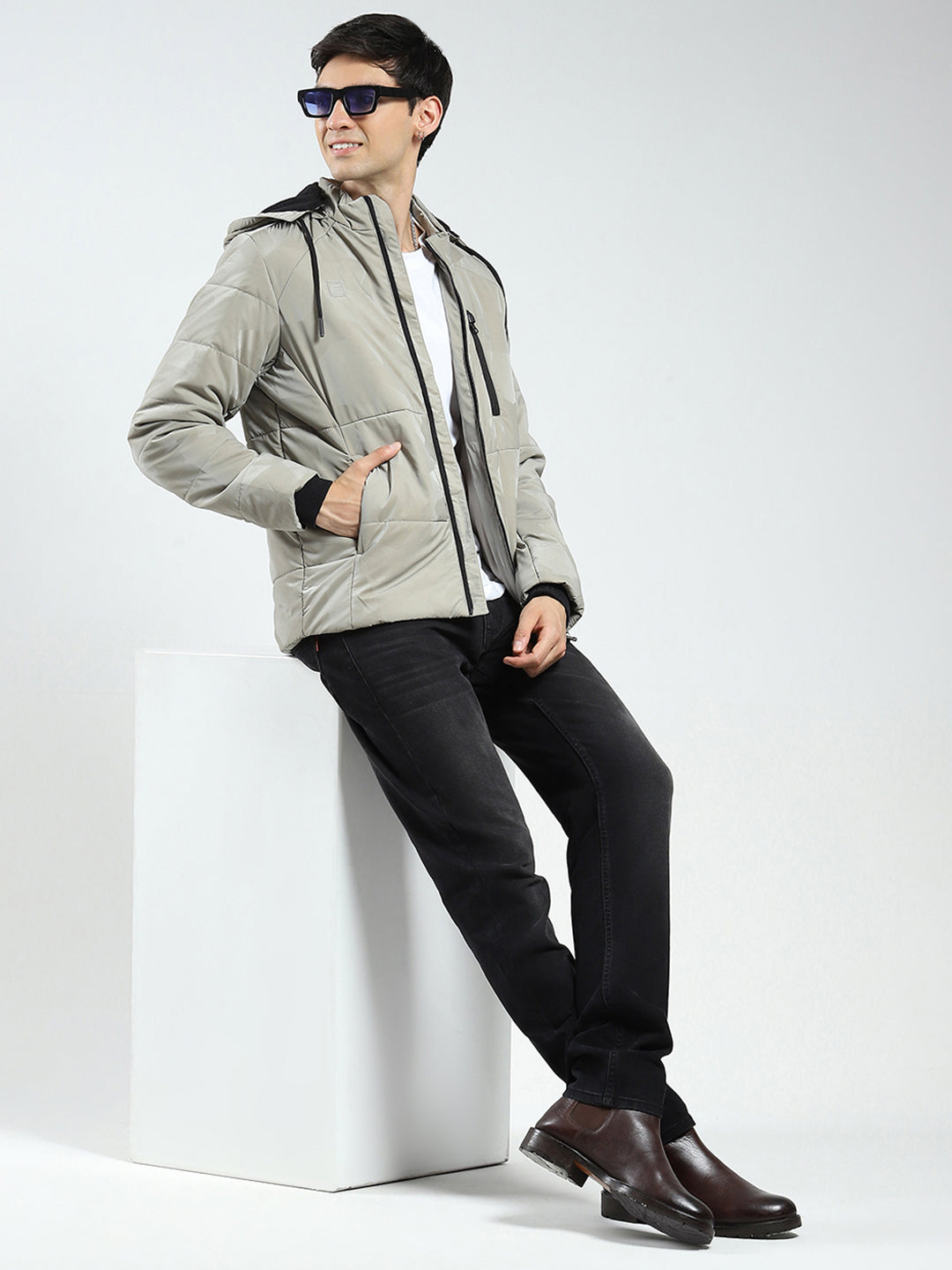 Men Grey Solid Detachable Hood Full Sleeve Jacket