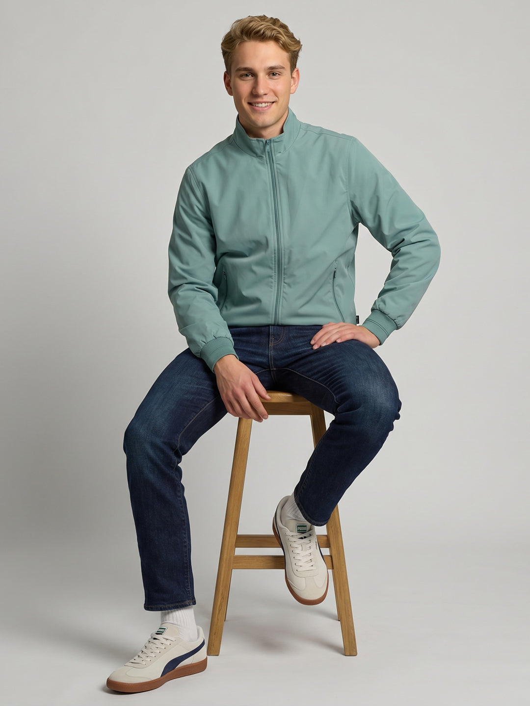 Men Green Solid Turtle Neck Full Sleeve Reversible Jacket