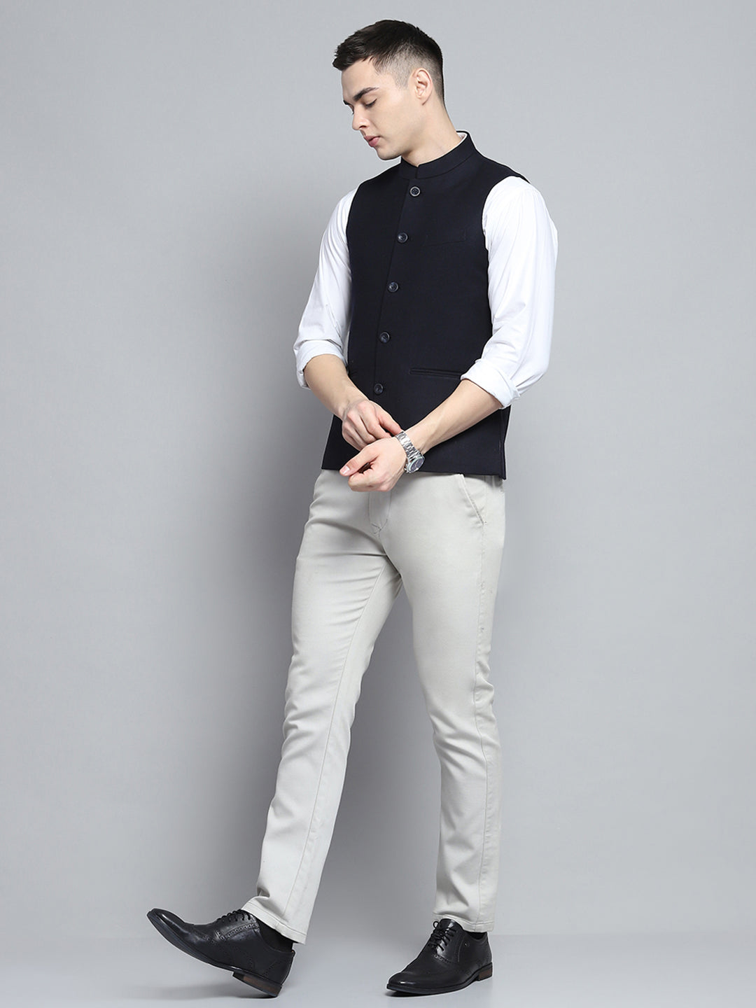 Men Navy Blue Solid Band Collar Sleeveless Jacket