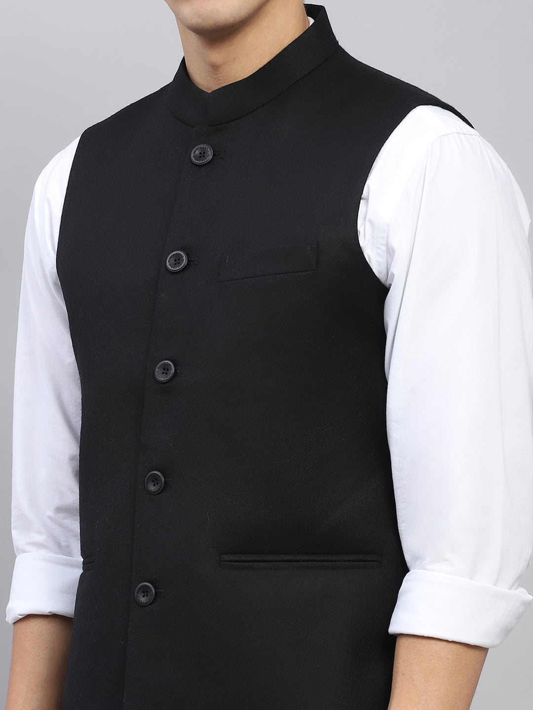 Men Black Solid Mock Neck Sleeveless Jacket