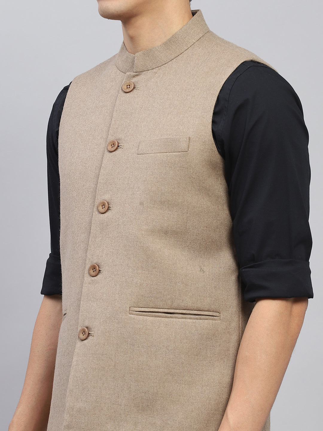 Men Beige Solid Mock Neck Sleeveless Jacket