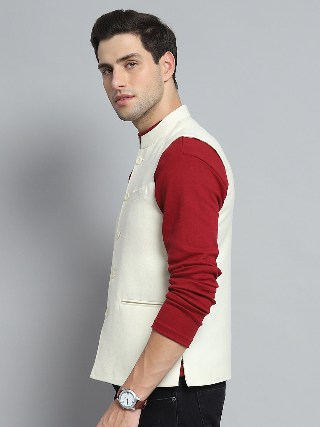 Men Cream Solid Band Collar Sleeveless Nehru Jacket