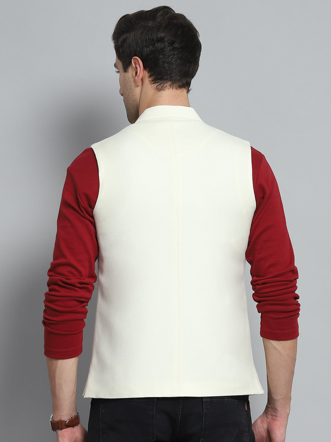 Men Cream Solid Band Collar Sleeveless Nehru Jacket