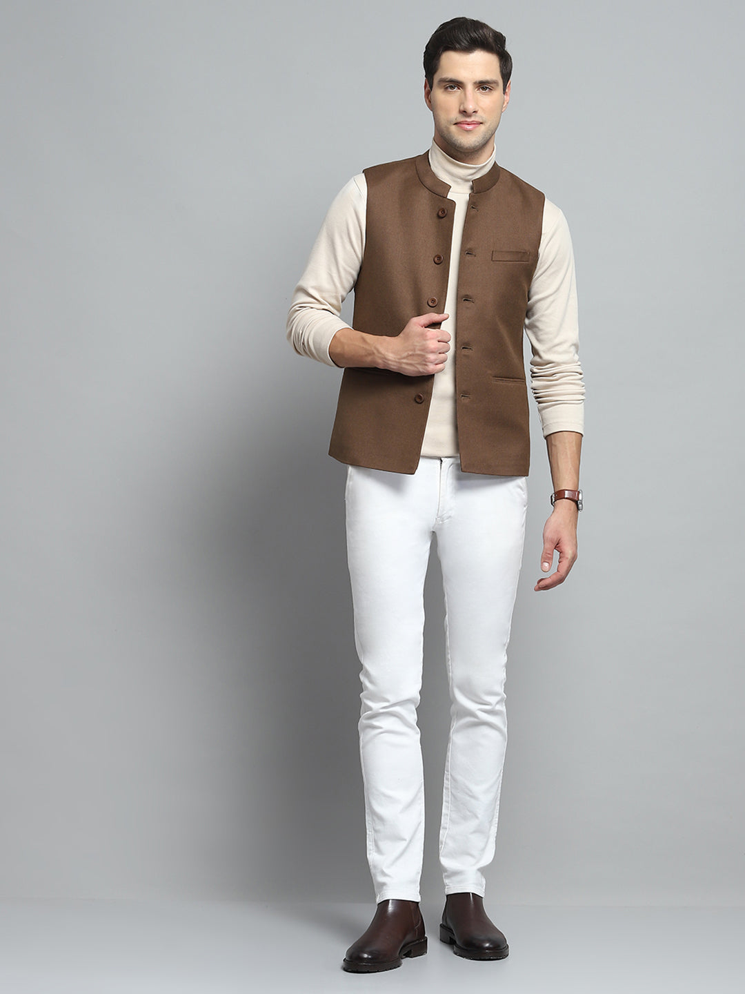Men Brown Solid Band Collar Sleeveless Nehru Jacket