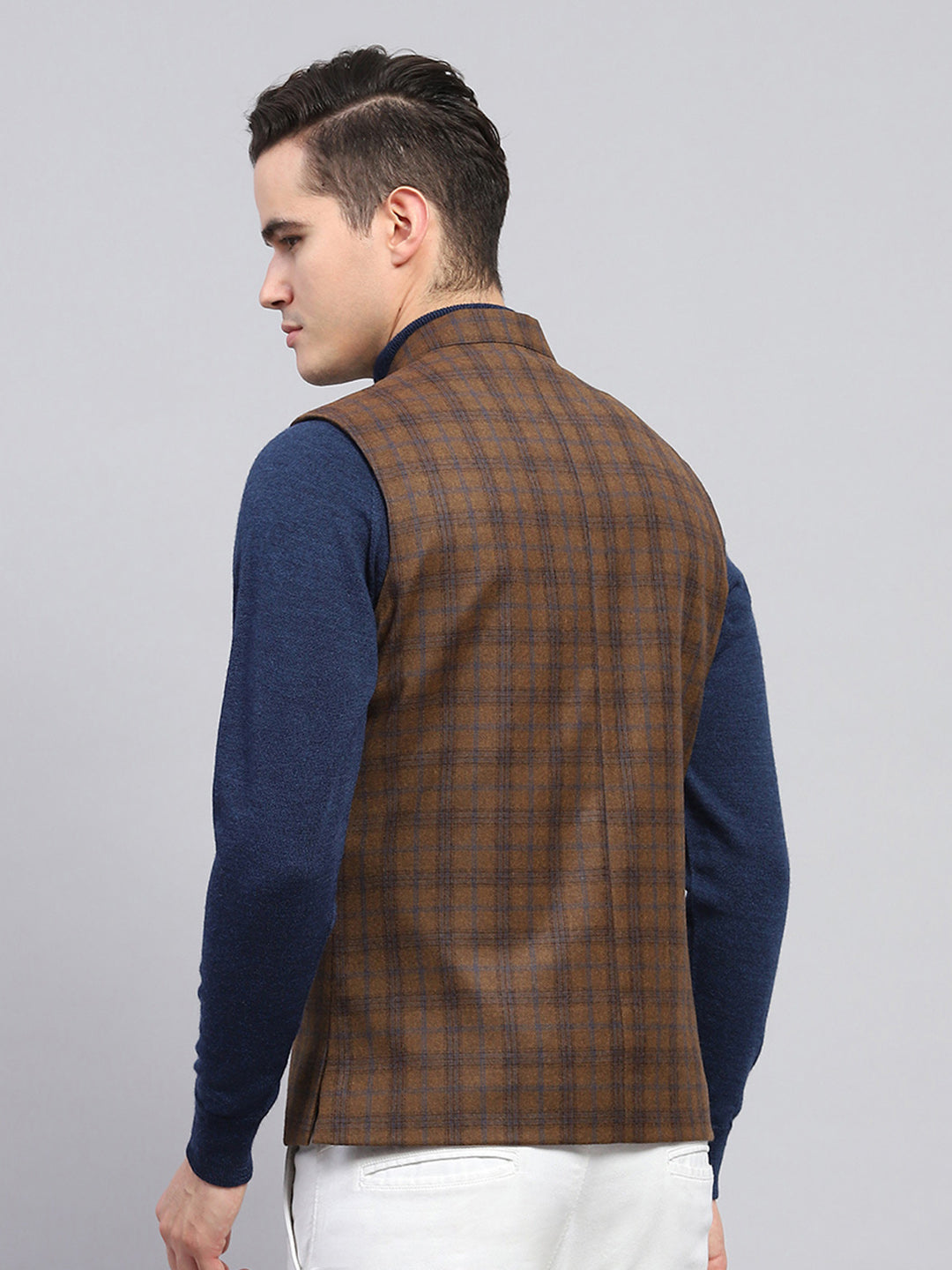 Men Brown Check Band Collar Sleeveless Jacket