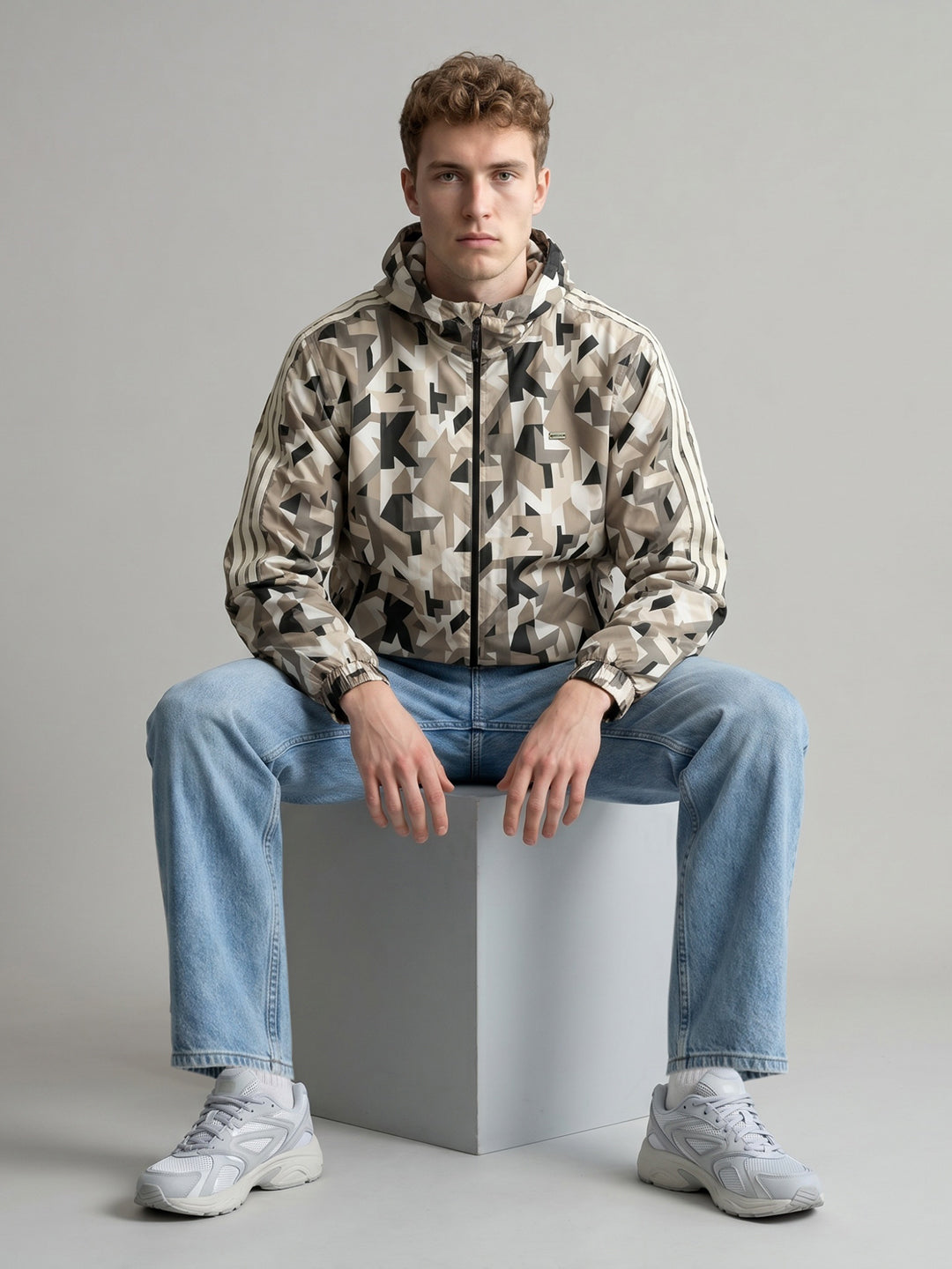 Men Khaki Geometric Block Detachable Hood Full Sleeve Jacket