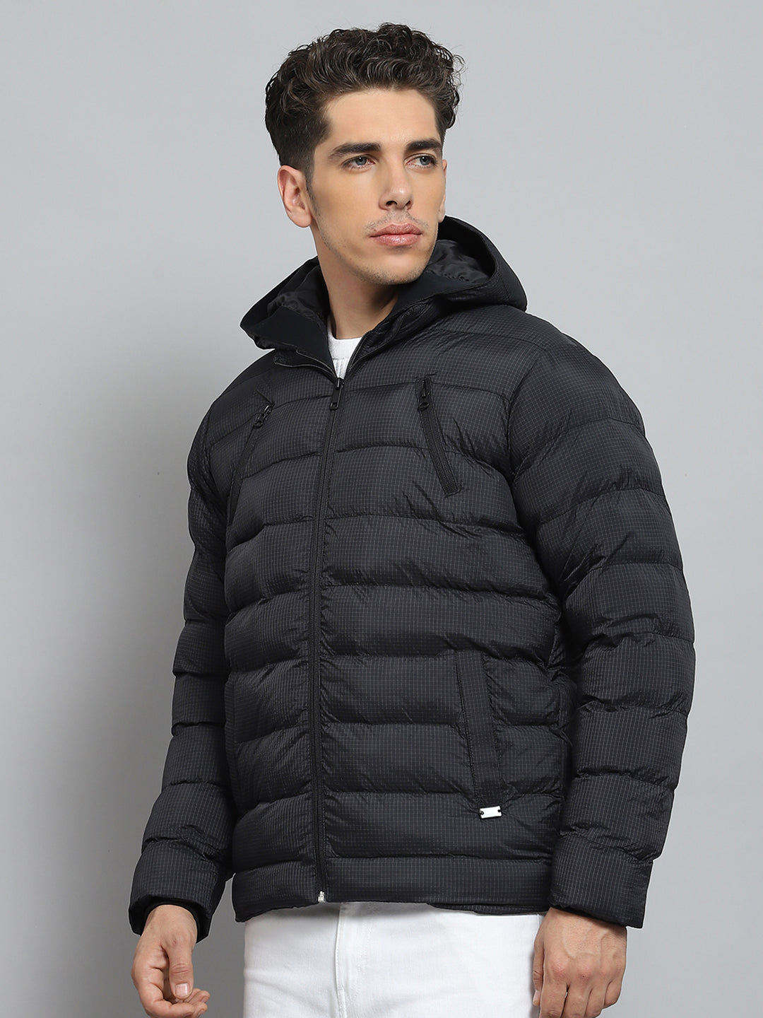 Men Black Solid Hooded Full Sleeve Jacket