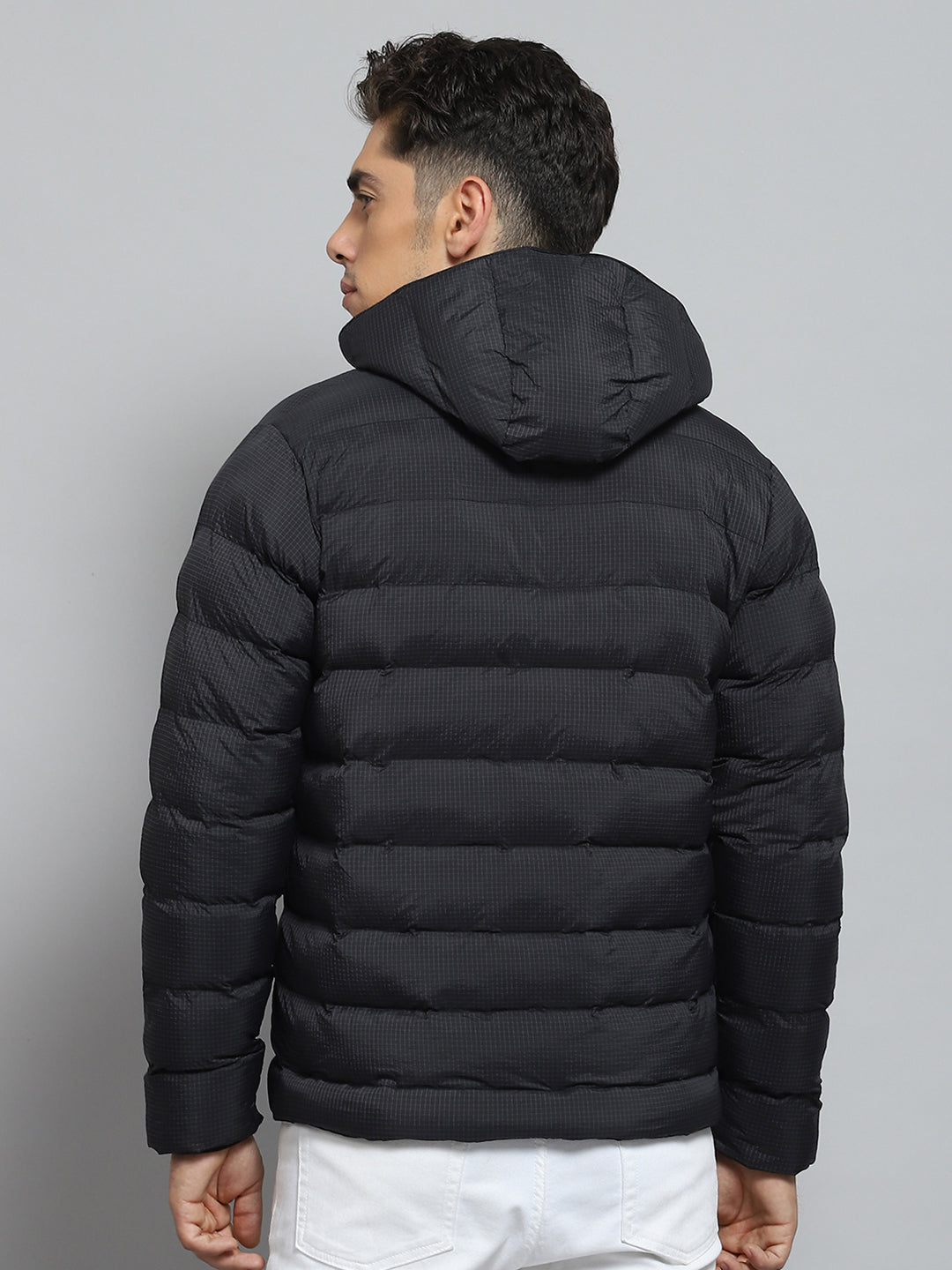 Men Black Solid Hooded Full Sleeve Jacket