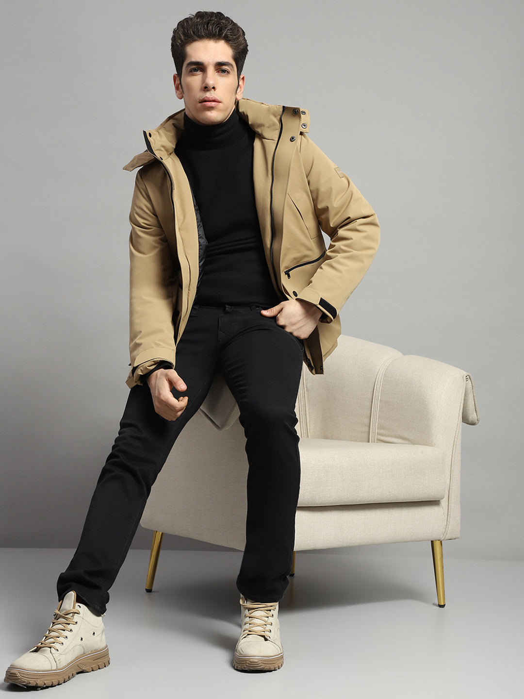 Men Camel Brown Solid Hooded Full Sleeve Jacket