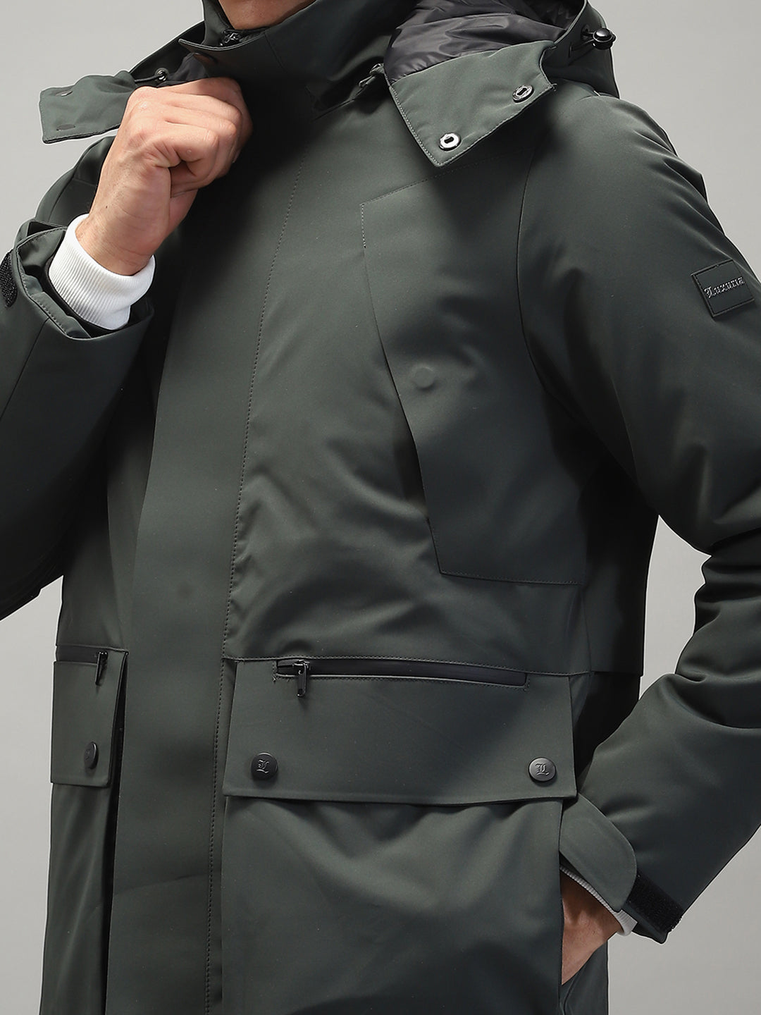 Men Olive Solid Hooded Full Sleeve Jacket