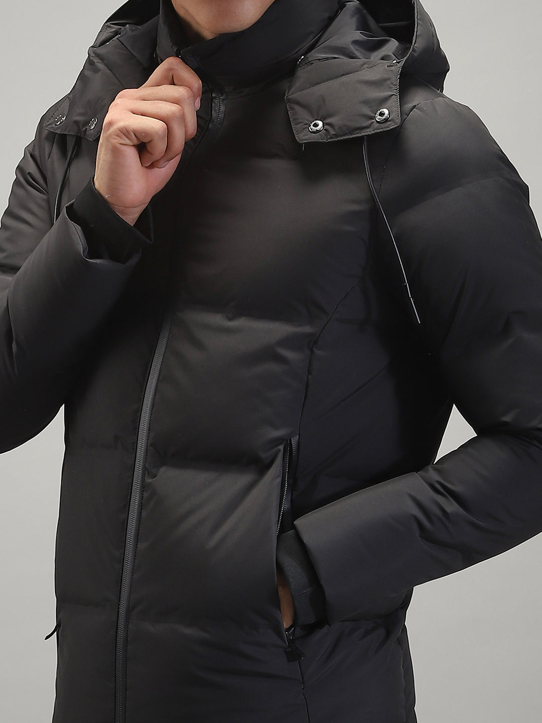 Men Black Solid Hooded Full Sleeve Jacket