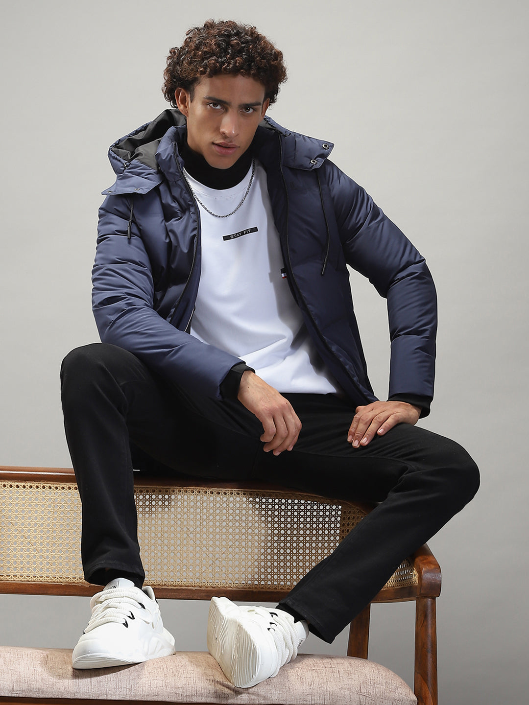 Men Navy Blue Solid Hooded Full Sleeve Jacket