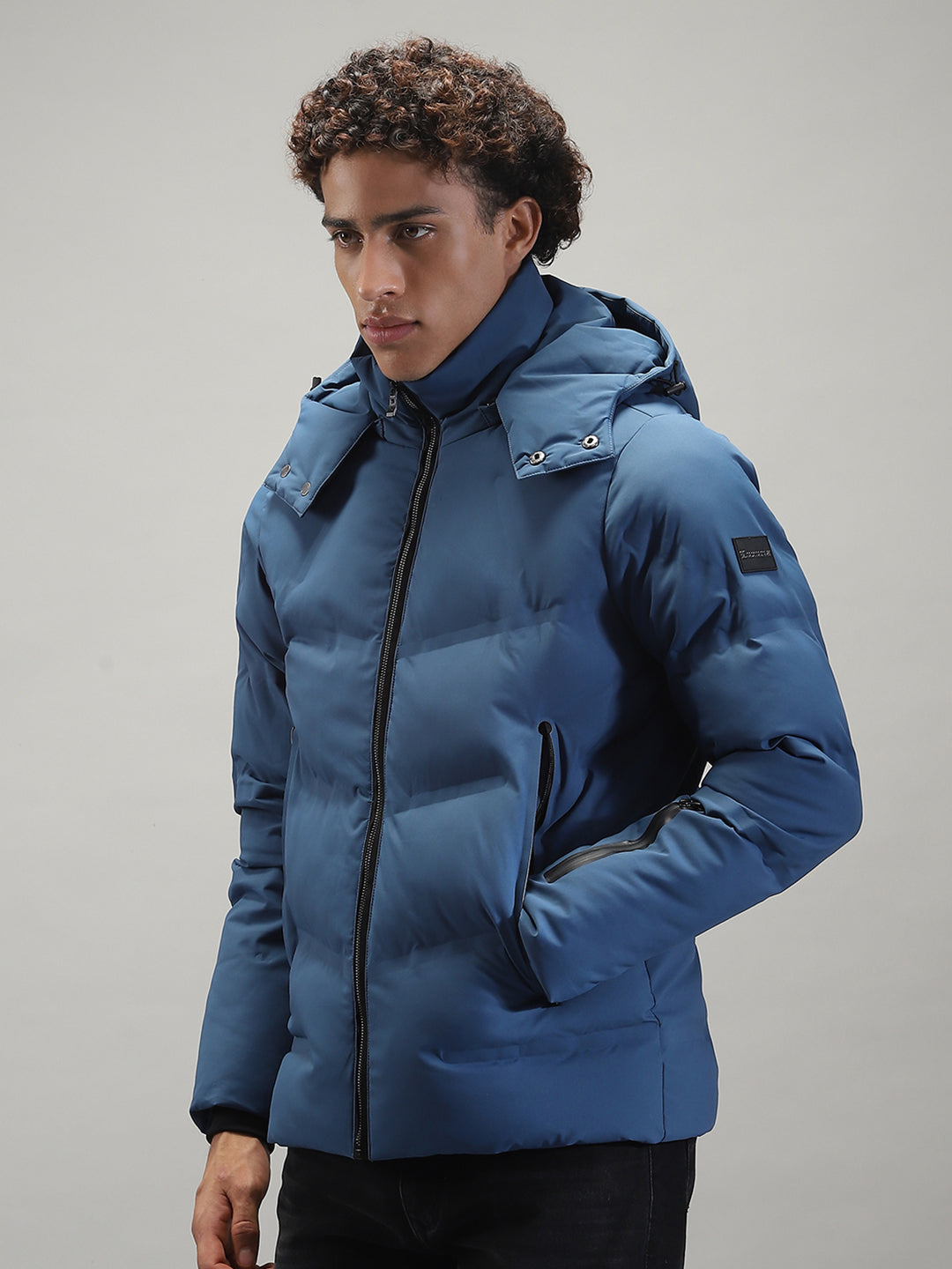 Men Blue Solid Hooded Full Sleeve Jacket