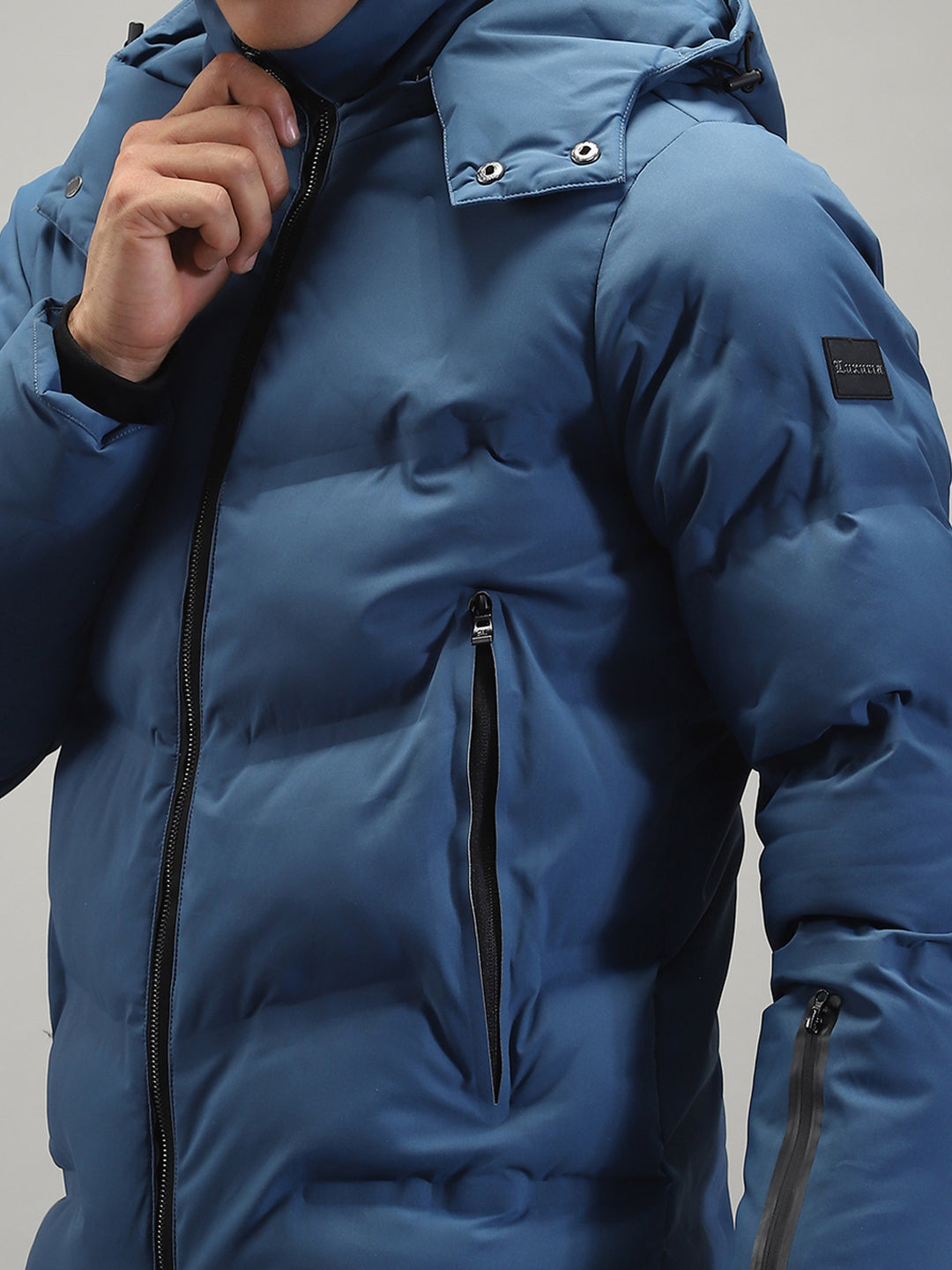 Men Blue Solid Hooded Full Sleeve Jacket