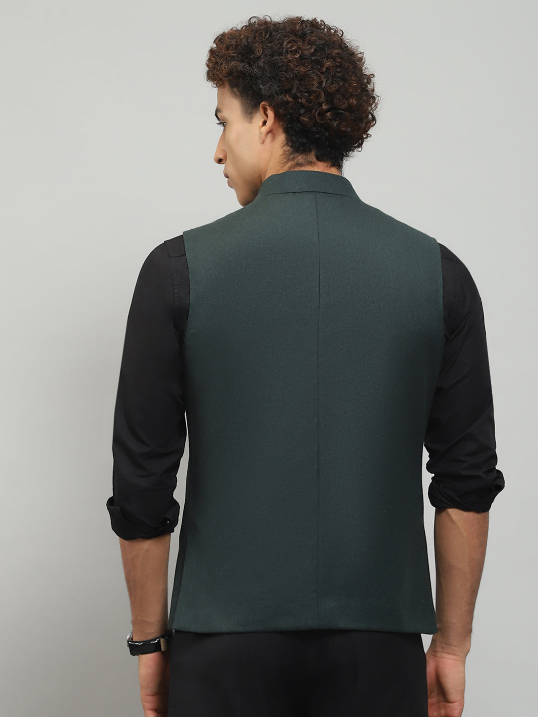 Men Green Solid Band Collar Sleeveless Nehru Jacket