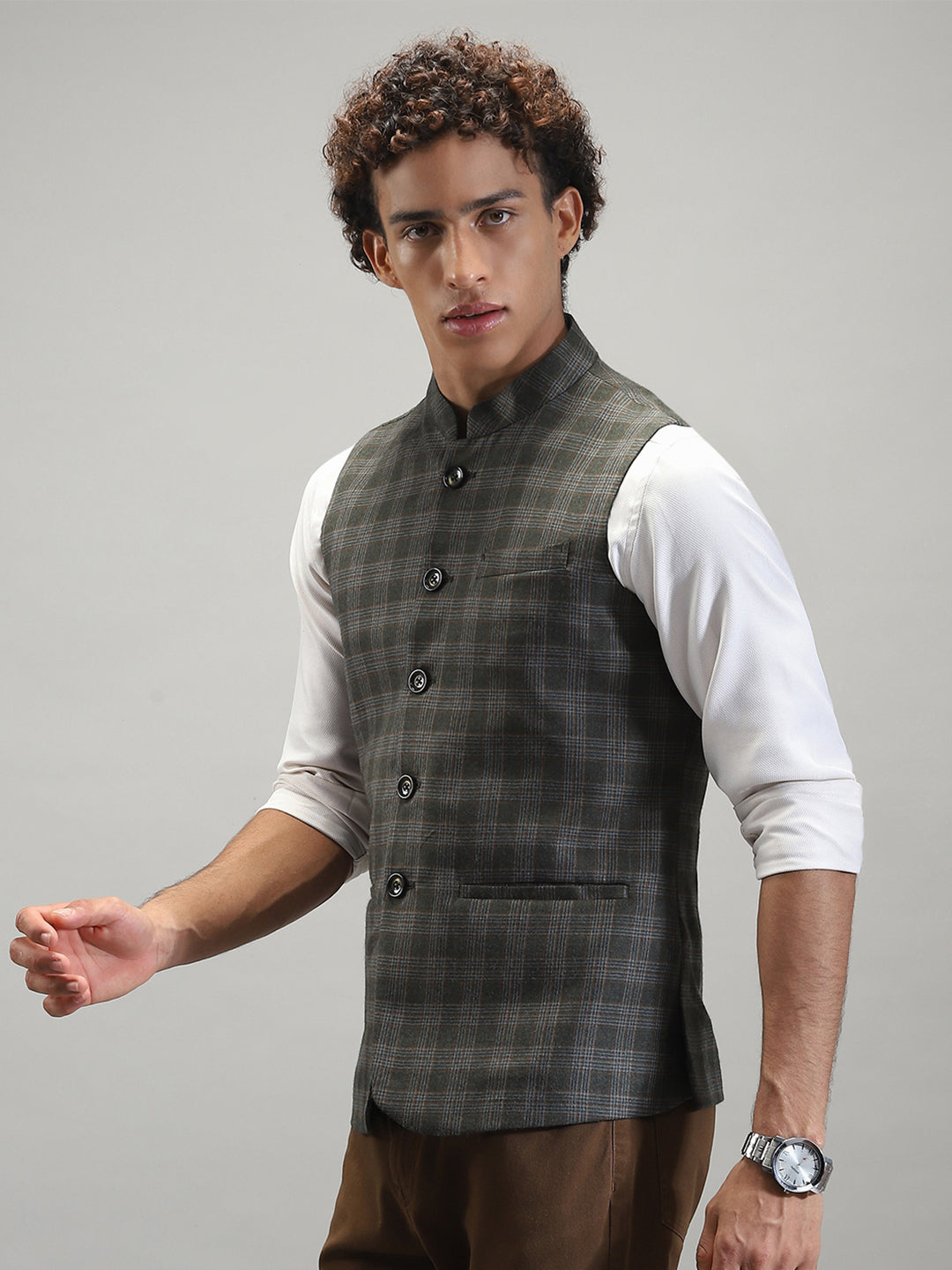 Men Olive Check Band Collar Sleeveless Jacket