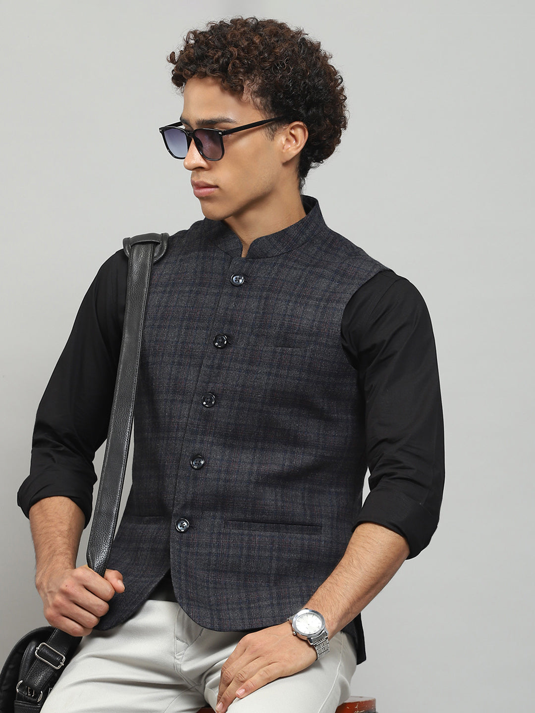 Men Grey Solid Band Collar Sleeveless Jacket
